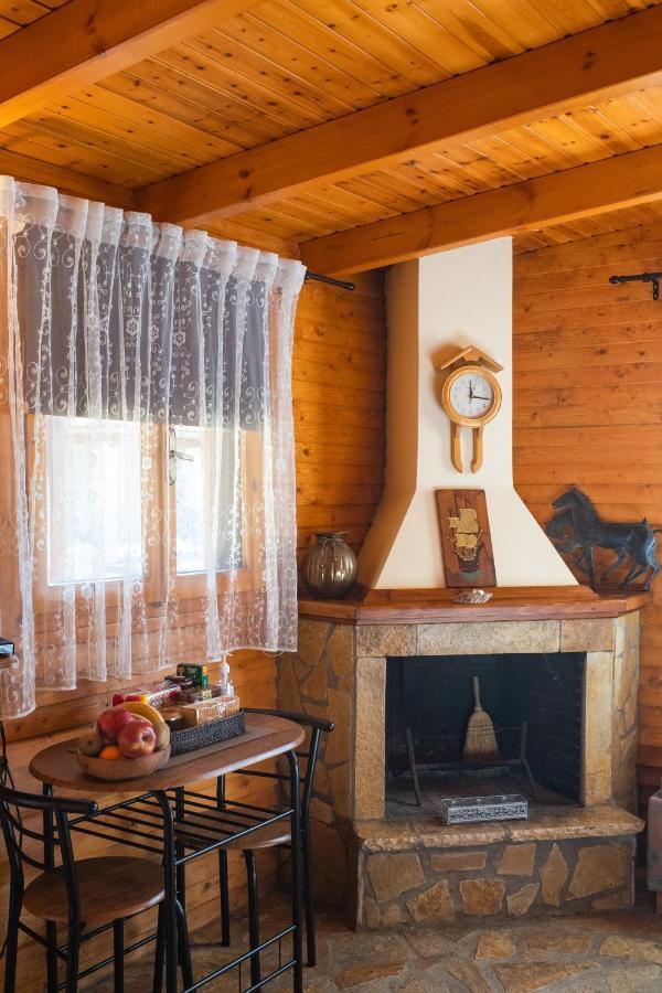 Aliki Guest House آيجيون المظهر الخارجي الصورة